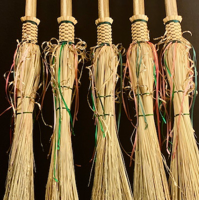 broom design by Mark Hendry Mountain Heritage Handcraft Blue Ridge Georgia Appalachian Broom Sweeper Whisk Instruction Class Teacher Broomcorn #broom #handmadebrooms #besom #sweeper #mhcrafted