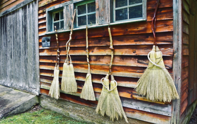 Mark Hendry Mountain Heritage Handcraft Blue Ridge Georgia Appalachian Broom Sweeper Whisk Instruction Class Teacher Broomcorn at Saupia NY #broom #shaker #handmadebrooms #besom #sweeper #mhcrafted